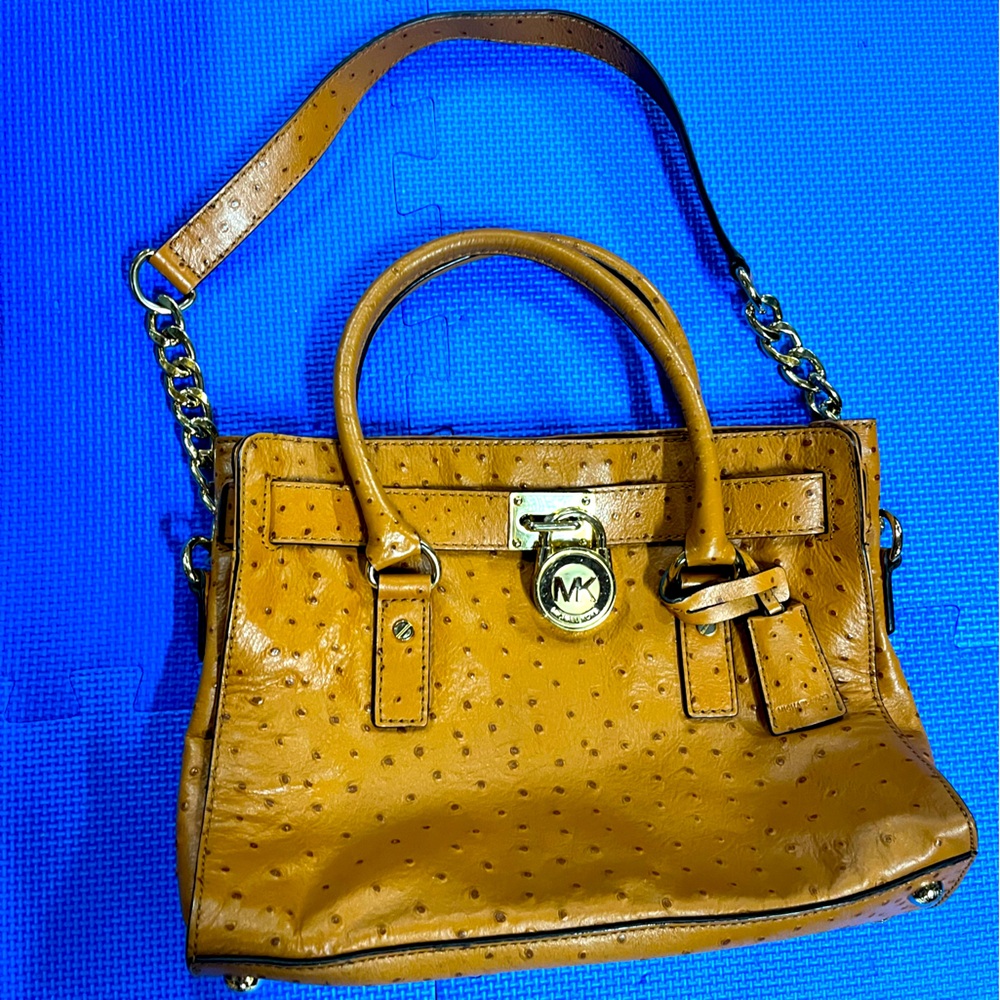 Micheal Kors purse